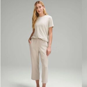 Lululemon Softstreme High-Rise Straight-Leg Cropped Pant